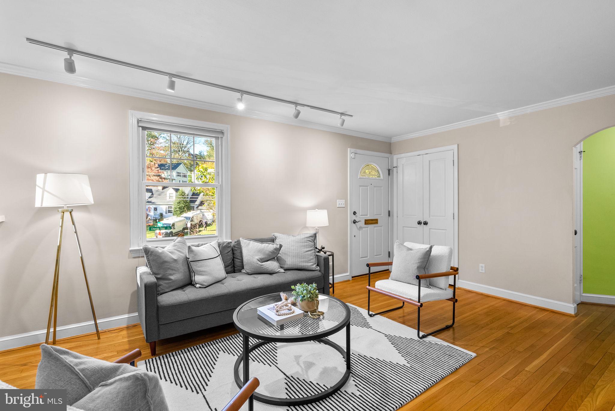 10319 Cherry Tree Lane Silver Spring, MD 20901 - Photo 8 of 47 Gallery Image 8