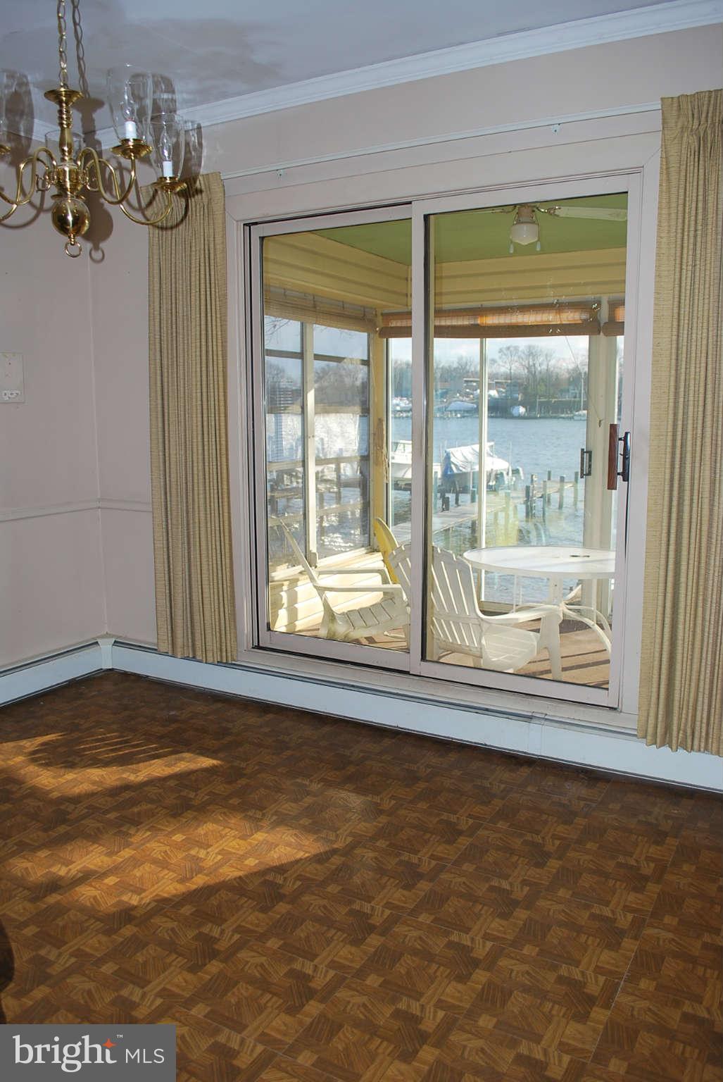 366 Riverside Drive Pasadena, MD 21122 - Photo 9 of 29 Dining Room