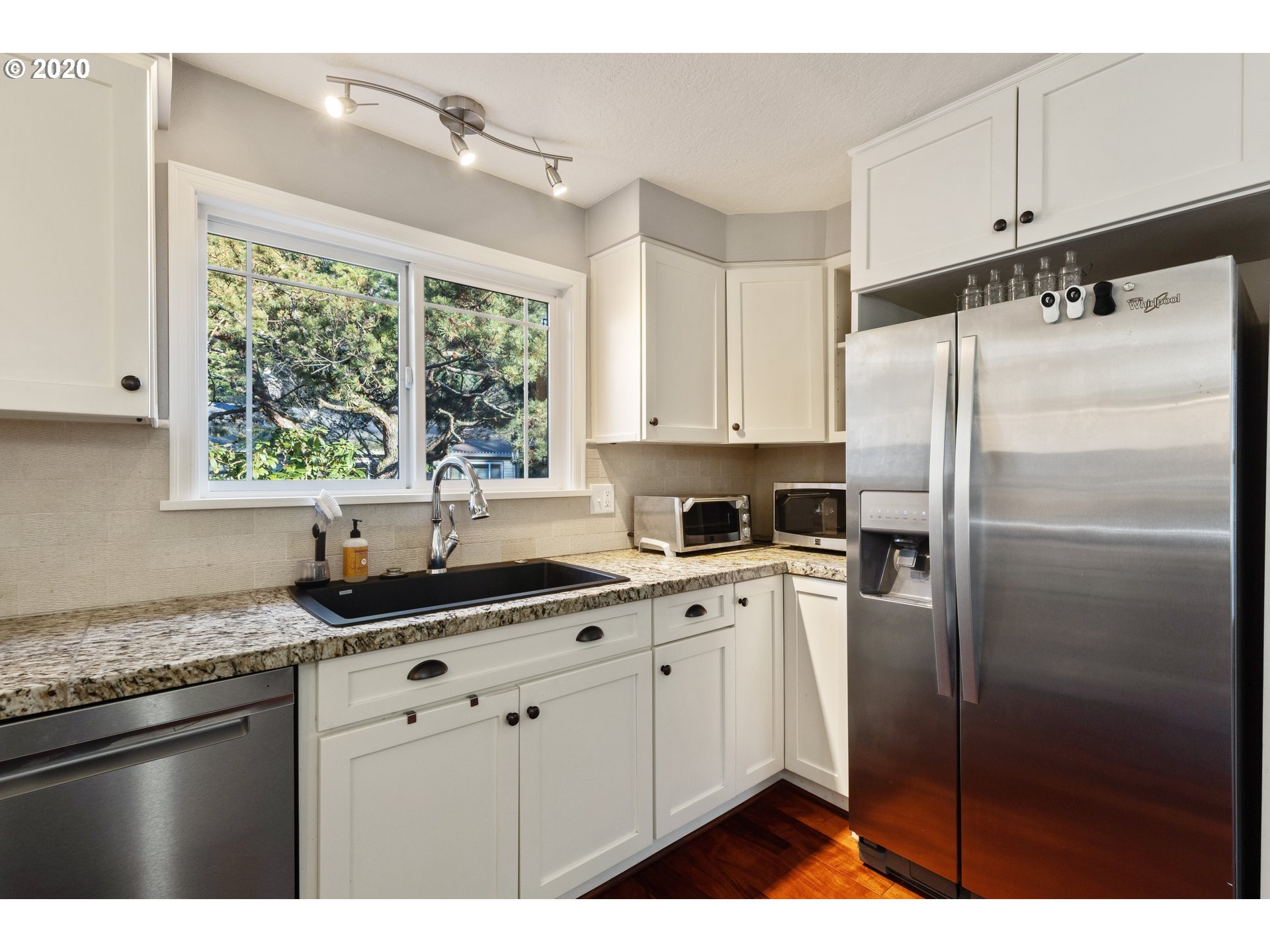 5740 Southwest Pendleton Street Portland, OR 97221 - Photo 12 of 32 Gallery Image 12