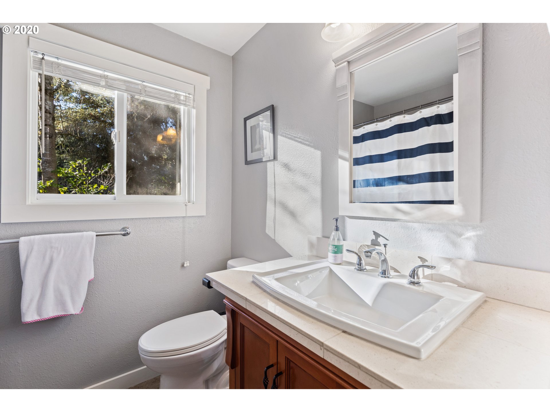 5740 Southwest Pendleton Street Portland, OR 97221 - Photo 21 of 32 Bathroom