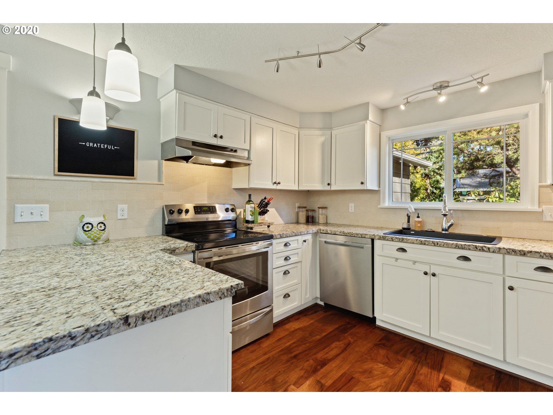 5740 Southwest Pendleton Street Portland, OR 97221 - Photo 8 of 32 Kitchen