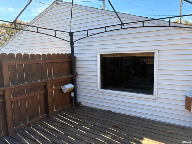 $129,900 | 865 West Superior Avenue, Jacksonville, IL 62650