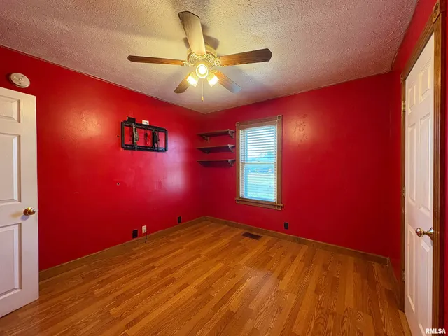 $129,900 | 865 West Superior Avenue, Jacksonville, IL 62650