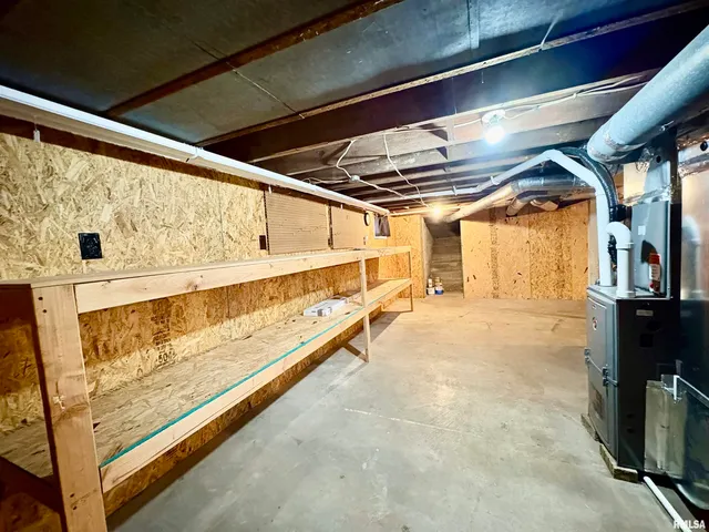 $129,900 | 865 West Superior Avenue, Jacksonville, IL 62650