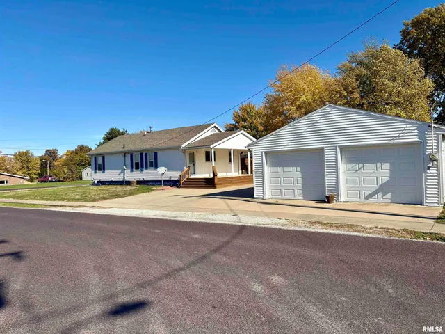 $129,900 | 865 West Superior Avenue, Jacksonville, IL 62650