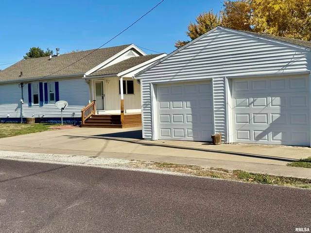 $129,900 | 865 West Superior Avenue, Jacksonville, IL 62650