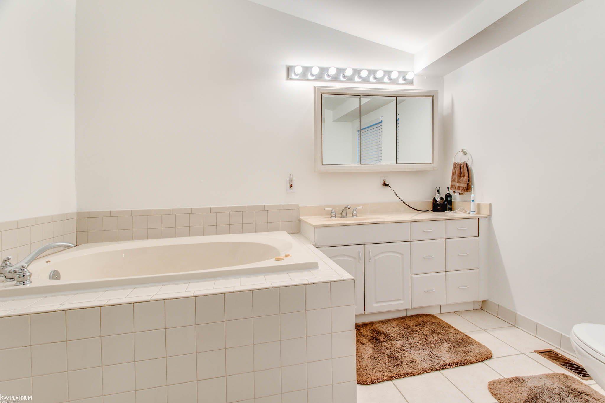 11747 Lambs Road Memphis, MI 48041 - Photo 13 of 19 50098215-12.JPG