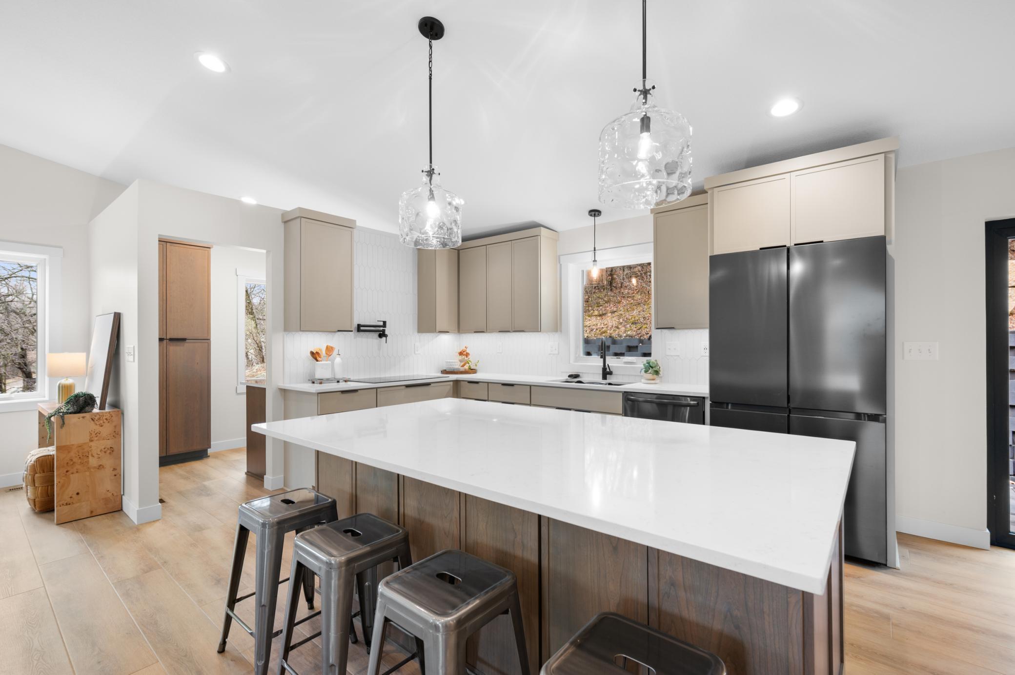 1810 Mayowood Road Southwest Rochester, MN 55902 - Photo 12 of 52