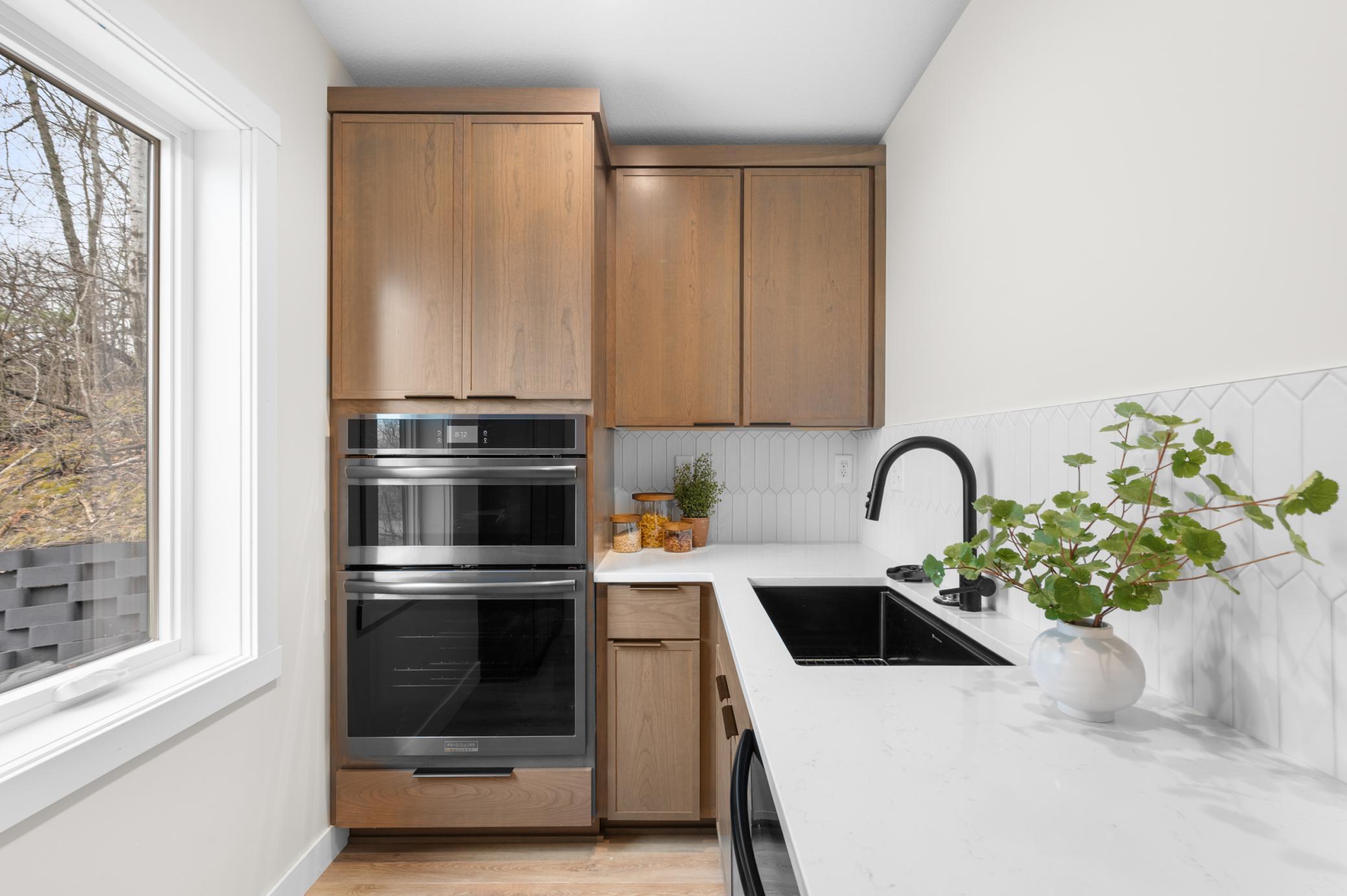 1810 Mayowood Road Southwest Rochester, MN 55902 - Photo 14 of 52