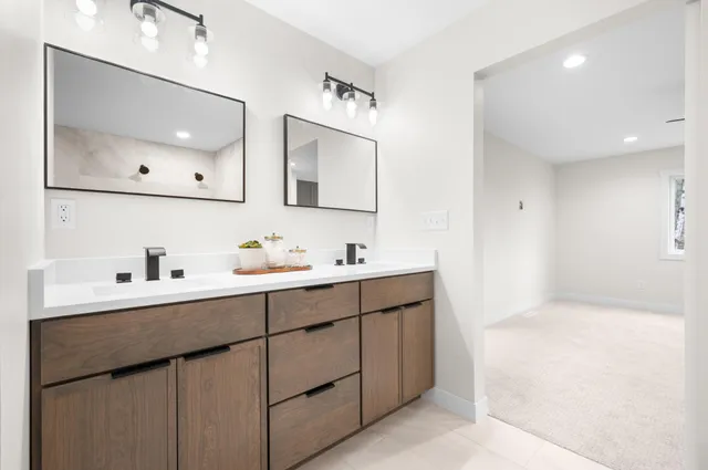 $920,000 | 1810 Mayowood Road Southwest, Rochester, MN 55902