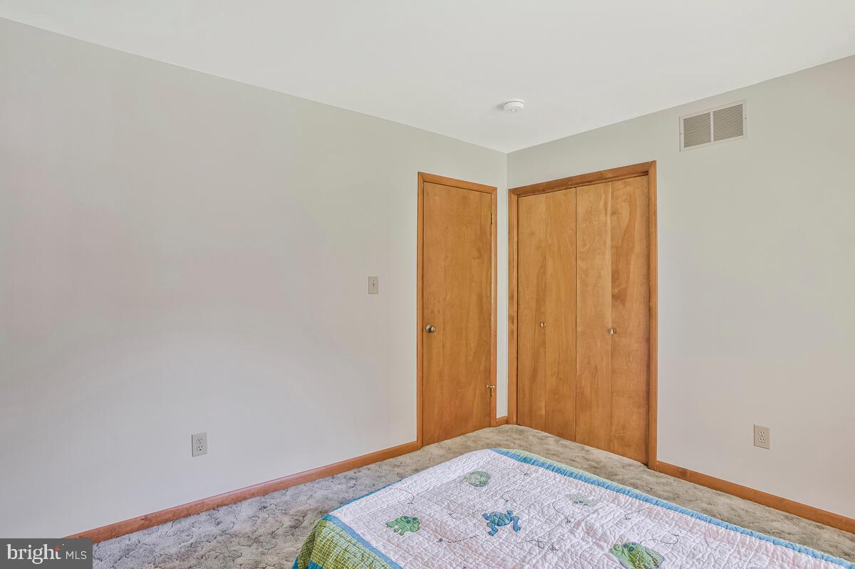 626 Fairmount Road Linthicum Heights, MD 21090 - Photo 42 of 58 3rd Bedroom-with three large closets