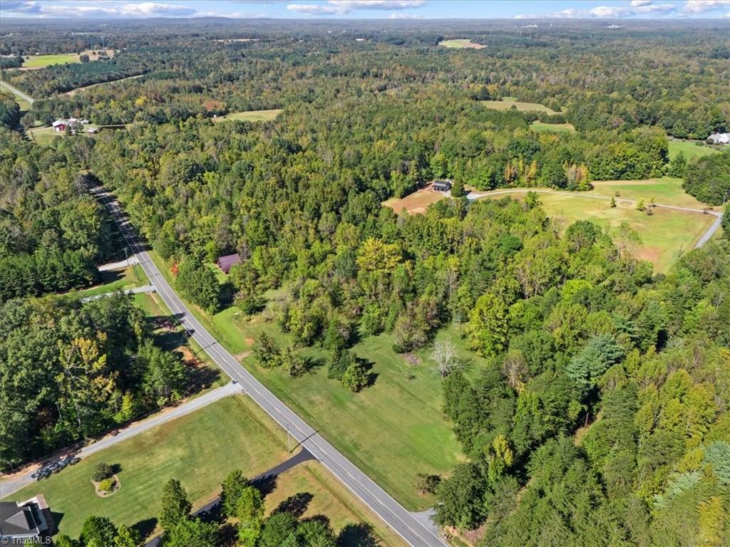 1450 McCray Road Burlington, NC 27217 - Photo 2 of 20 Gallery Image 2