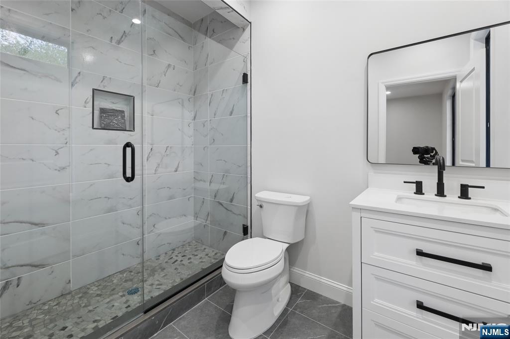 532 Hobart Road Paramus, NJ 07652 - Photo 29 of 46