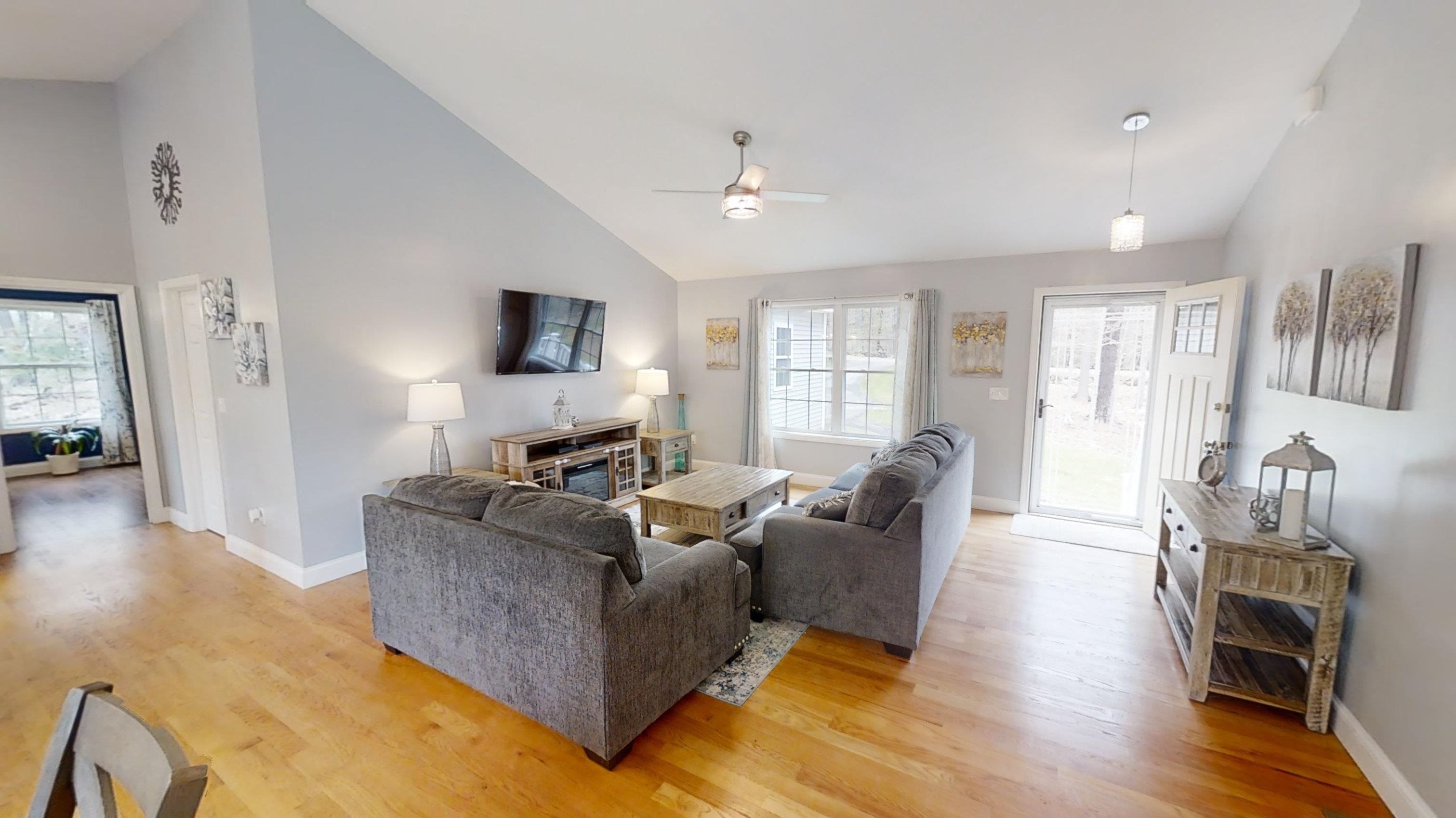 73 Winslow Road Weare, NH 03281 - Photo 7 of 25
