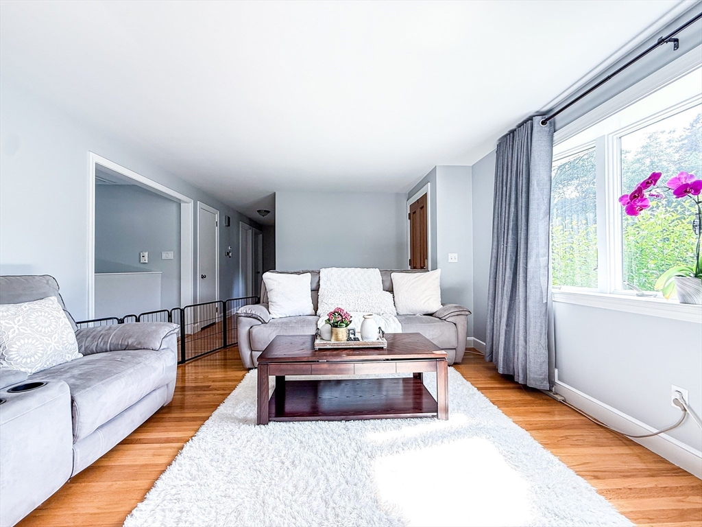 19 Hawthorne Road Ashland, MA 01721 - Photo 5 of 42
