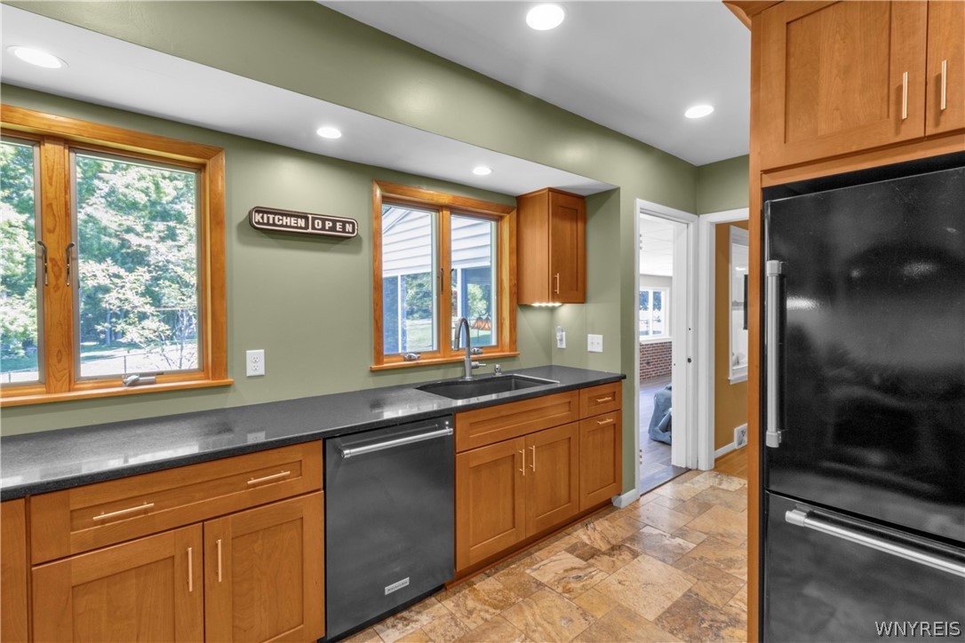 150 Girdle Road East Aurora, NY 14052 - Photo 9 of 47