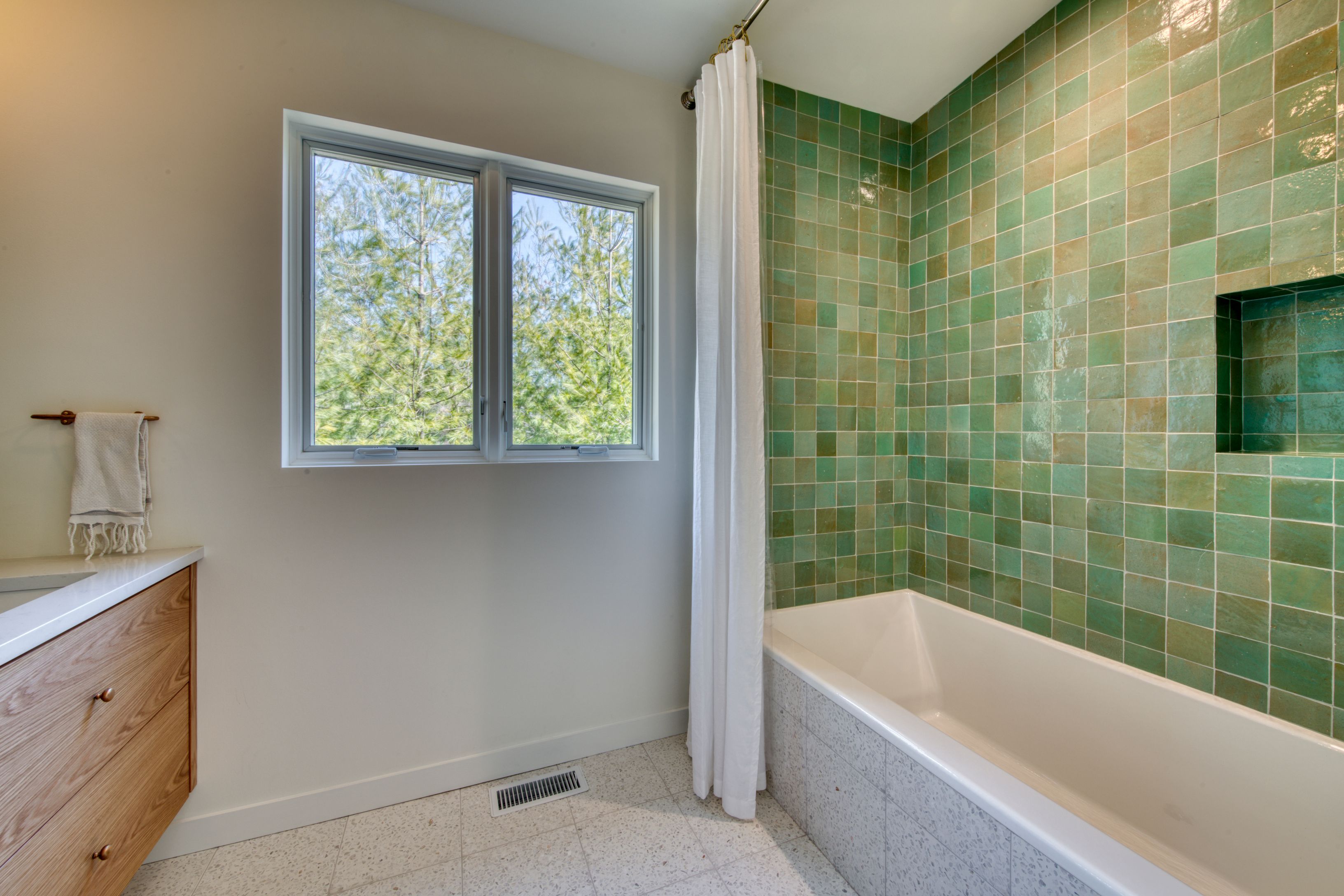 7 Chatfields Lane East Hampton, NY 11937 - Photo 17 of 20