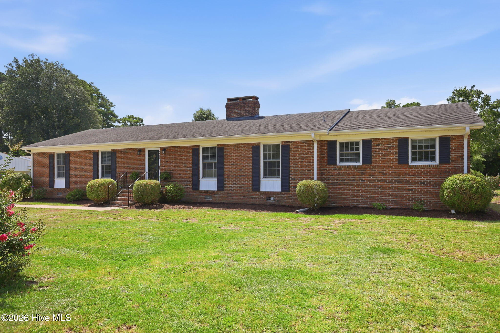 6762 River Road Washington, NC 27889 - Photo 4 of 59 4-web-or-mls-IMG_0004 (1)