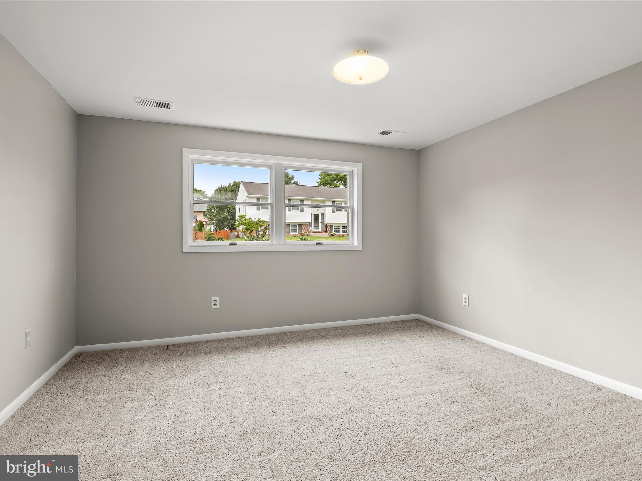 416 Rockway Road Baltimore, MD 21228 - Photo 25 of 38 Family Room