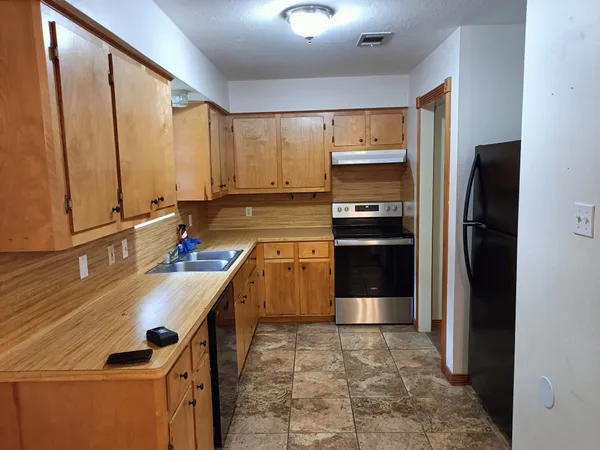 $270,000 | 8723 Creek Willow Drive, Tomball, TX 77375