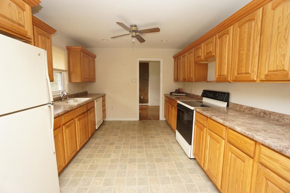 1545 Covered Bridge Road Cincinnati, OH 45231 - Photo 5 of 18