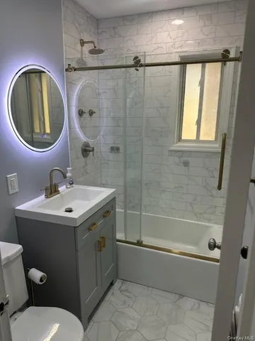 $299,000 | 141 Edmunton Drive, Unit G18, North Babylon, NY 11703