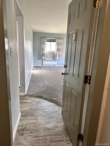 $299,000 | 141 Edmunton Drive, Unit G18, North Babylon, NY 11703