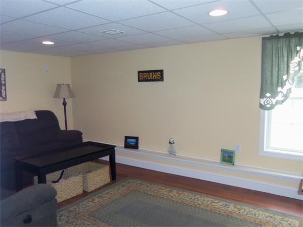 10 Adams Road Townsend, MA 01469 - Photo 26 of 30 a living room with furniture and a window