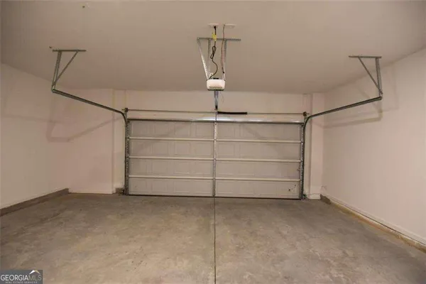 $2,100 | 155 Star Court, Pendergrass, GA 30567