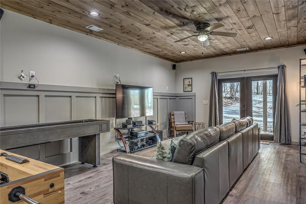 747 Matrix Lane Ellijay, GA 30540 - Photo 10 of 37 Gallery Image 10
