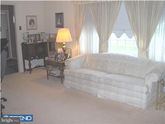 243 Sharpless Road Southampton, PA 18966 - Photo 8 of 12 Gallery Image 8