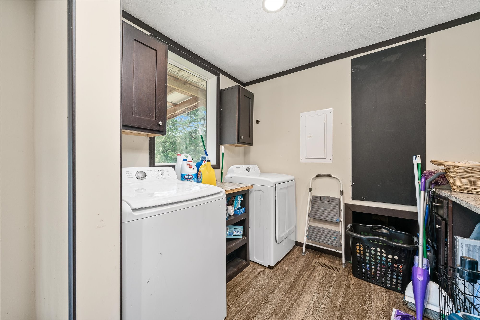 330 Griffintown Road Sparta, TN 38583 - Photo 19 of 43 a utility room with fridge dryer and washer