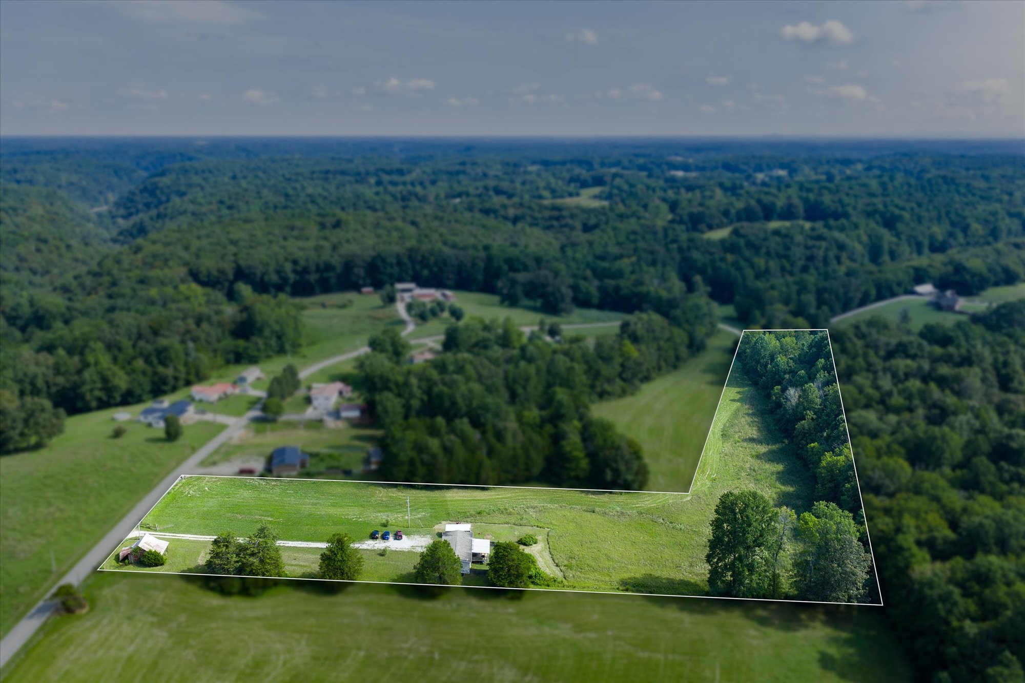 330 Griffintown Road Sparta, TN 38583 - Photo 28 of 43 an aerial view of a house with a yard