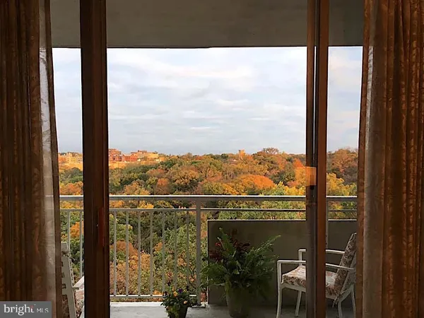 $525,000 | 3001 Veazey Terrace Northwest, Unit 1320, Washington, DC 20008