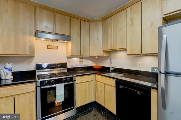 $525,000 | 3001 Veazey Terrace Northwest, Unit 1320, Washington, DC 20008