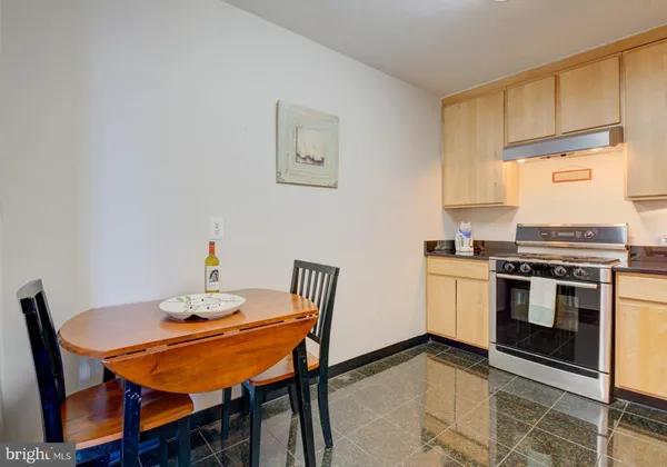 $525,000 | 3001 Veazey Terrace Northwest, Unit 1320, Washington, DC 20008