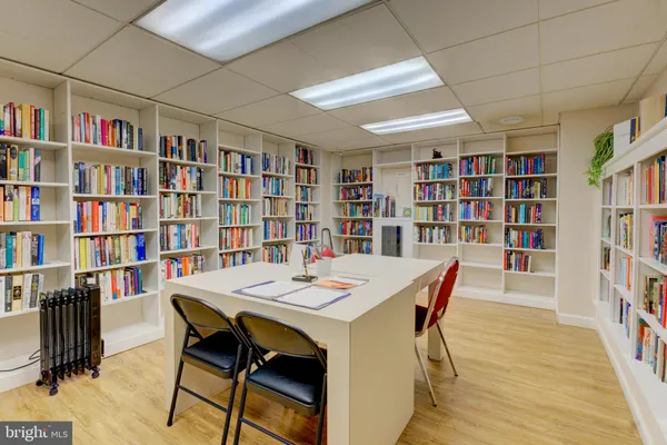 $525,000 | 3001 Veazey Terrace Northwest, Unit 1320, Washington, DC 20008