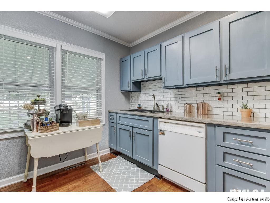 3307 Sheridan Street Springfield, IL 62703 - Photo 12 of 26