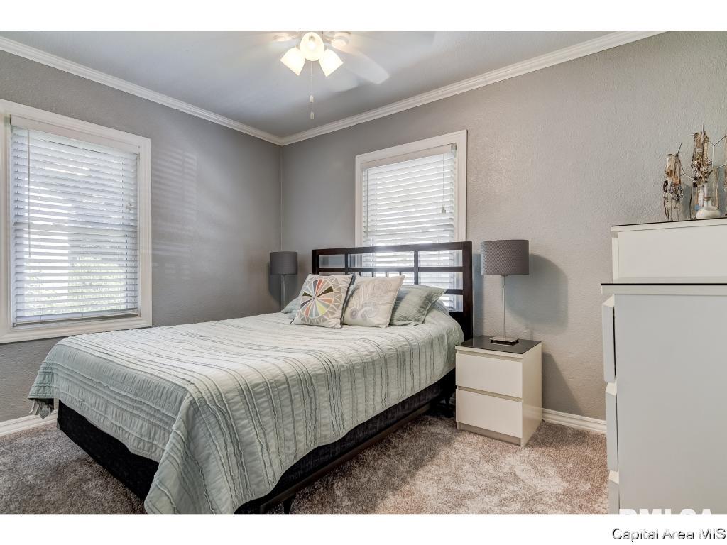 3307 Sheridan Street Springfield, IL 62703 - Photo 4 of 26