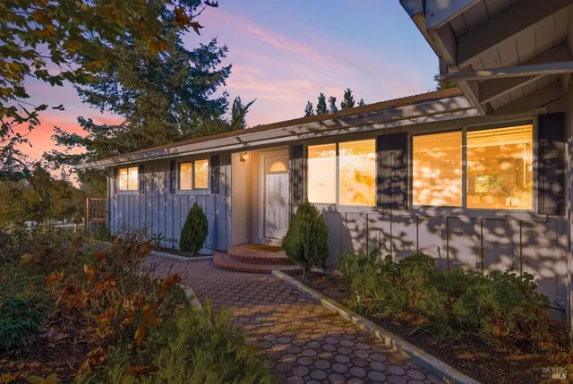 $1,300,000 | 6404 Guerneville Road, Sebastopol, CA 95472