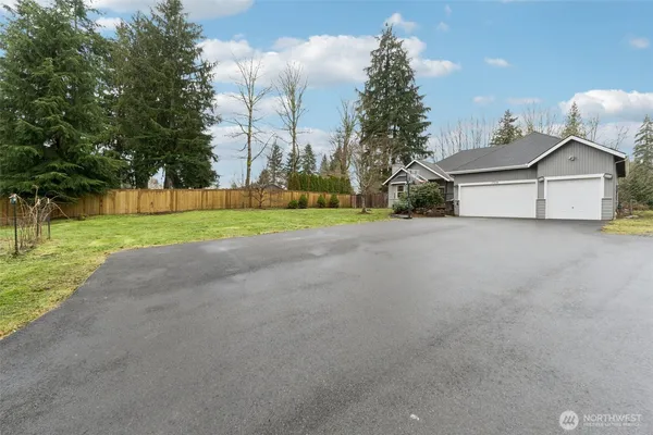 $1,049,000 | 17214 Snohomish Avenue, Snohomish, WA 98296