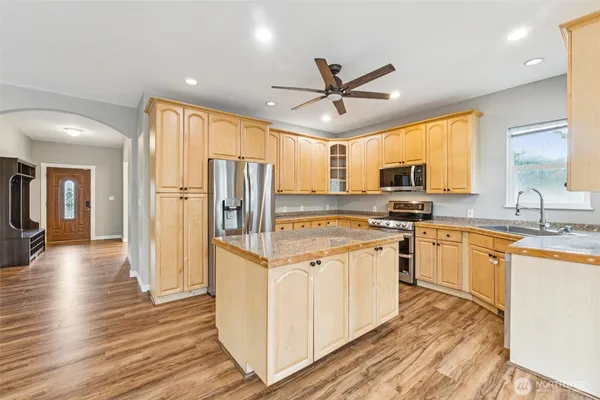 $1,049,000 | 17214 Snohomish Avenue, Snohomish, WA 98296