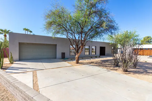 $3,700 | 3509 East Cannon Drive, Phoenix, AZ 85028