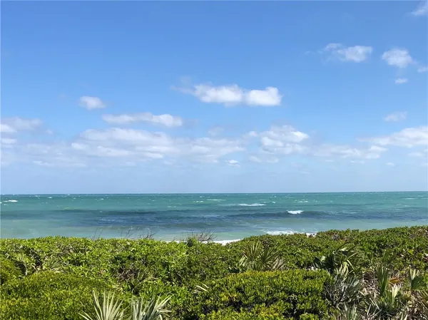 $1,199,000 | 9078 Castle Harbour Circle, Vero Beach, FL 32963