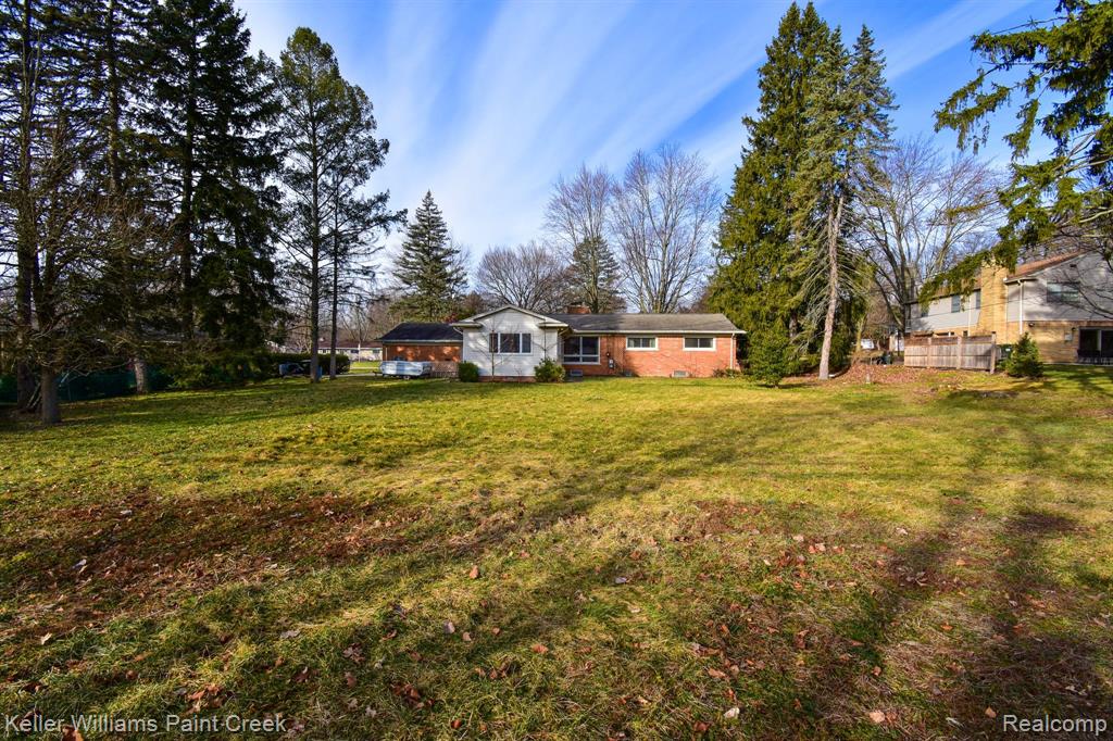 321 East Maryknoll Road Rochester Hills, MI 48309 - Photo 48 of 53