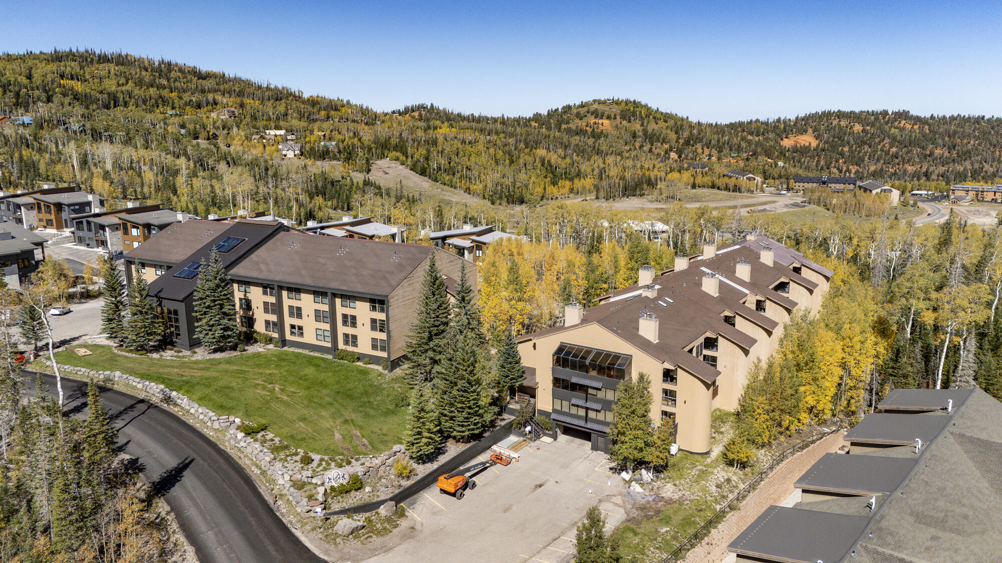 150 Ridgeview Street, Unit 225 Brian Head, UT 84719 - Photo 38 of 42 Copper Chase 225-26