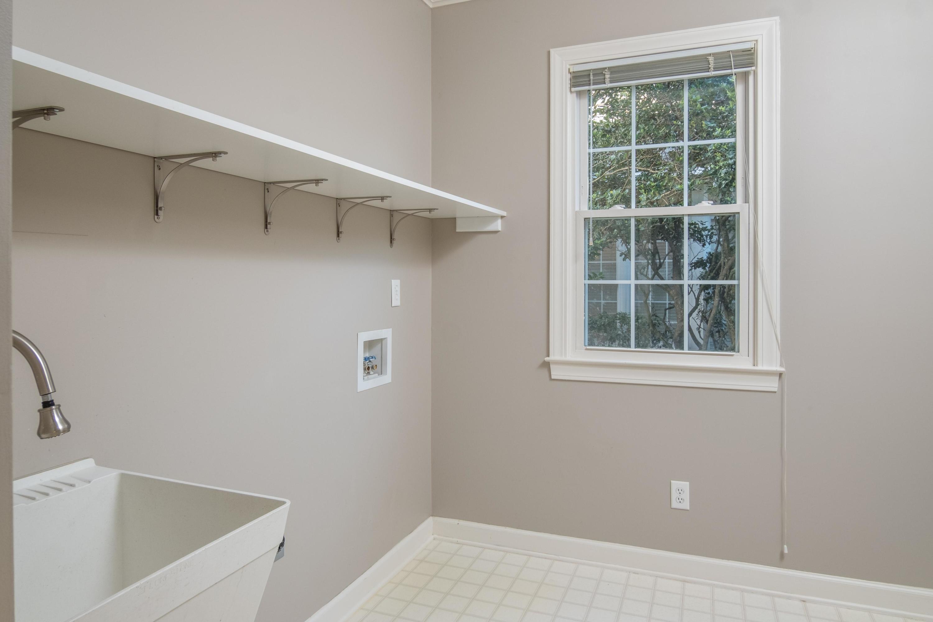 3113 Linksland Road Mount Pleasant, SC 29466 - Photo 25 of 35 25_Laundry_Room