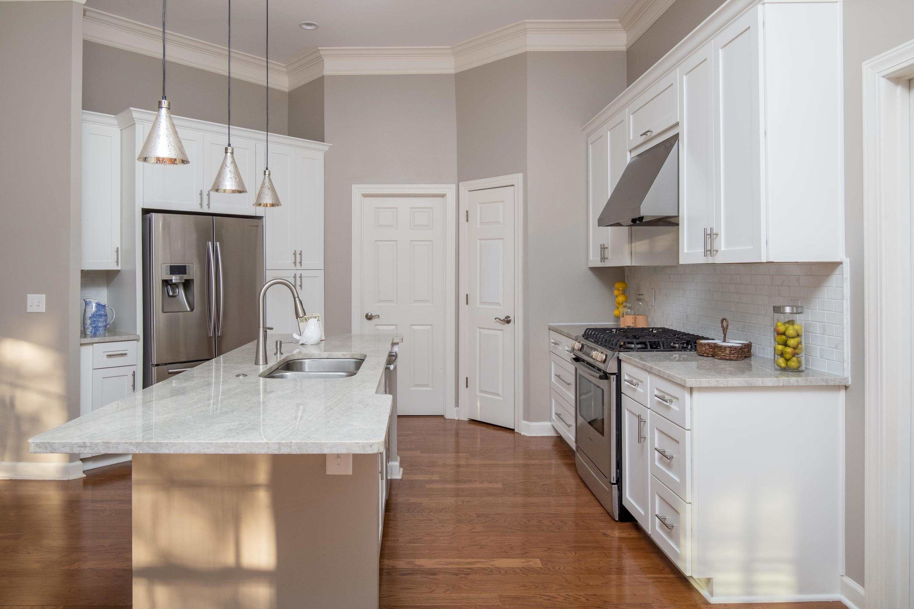 3113 Linksland Road Mount Pleasant, SC 29466 - Photo 4 of 35 04_Kitchen_Pic#2
