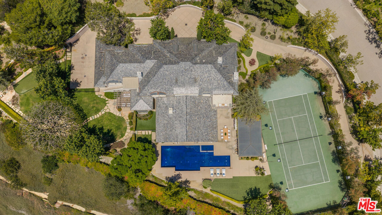 12801 Chalon Road Los Angeles, CA 90049 - Photo 35 of 36 Gallery Image 35