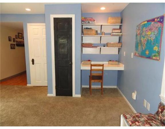 6 Gulf Road Belchertown, MA 01007 - Photo 11 of 19 Gallery Image 11